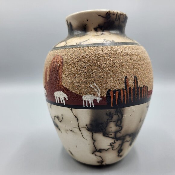Signed Horse Hair Pottery Handcrafted Native American Vase Desert Scene Animals - Picture 8 of 15